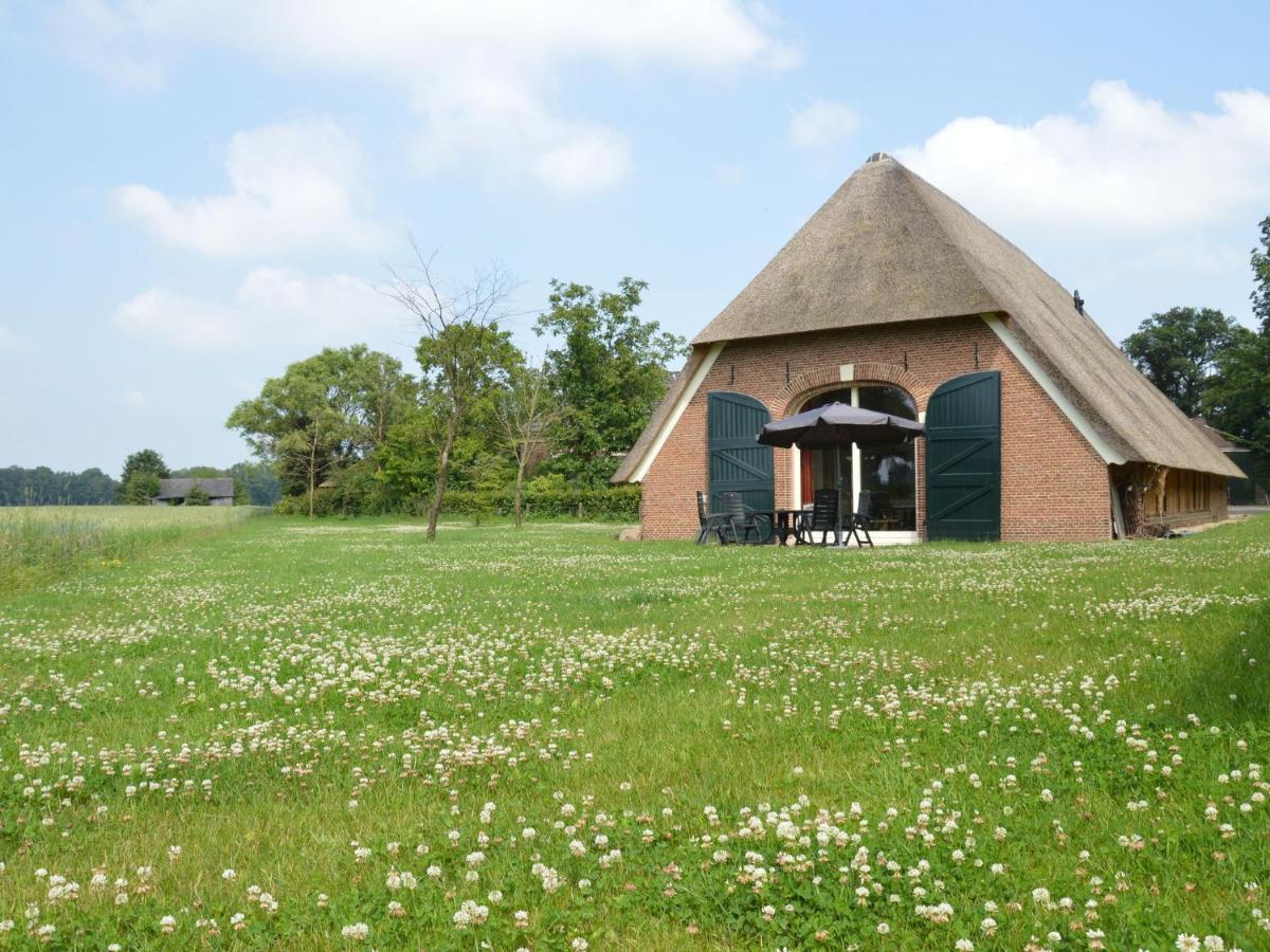 Monumental Farm In The Ash Landscape Villa Geesteren  Exteriör bild